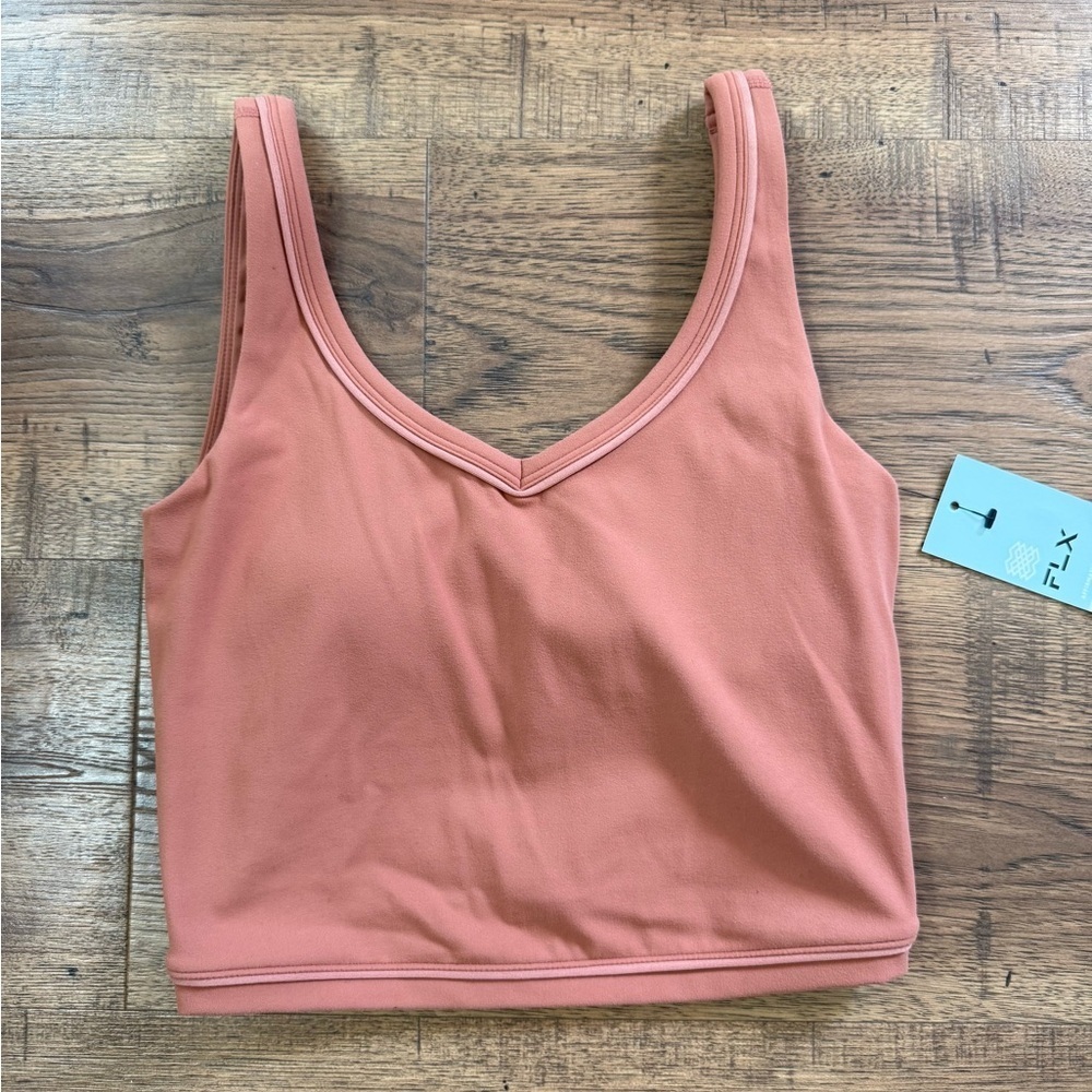 FLX sport Bra XS Coral removable pads pullover wireless nylon spandex.